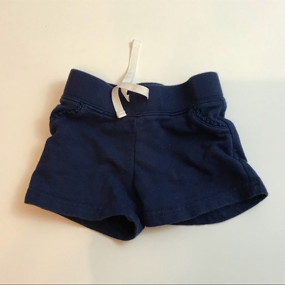 EUC Carters Shirt and Shorts Set Size: 2T - Picture 4 of 8